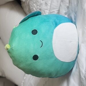 NWT, 8 inch Squishmallow. Jarrell